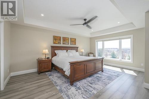 231 Pebblecreek Walk, London, ON - Indoor Photo Showing Bedroom