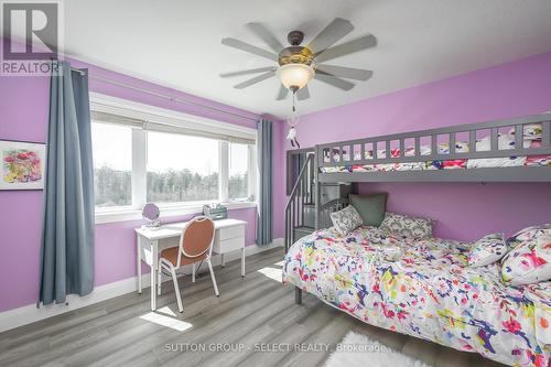 231 Pebblecreek Walk, London, ON - Indoor Photo Showing Bedroom