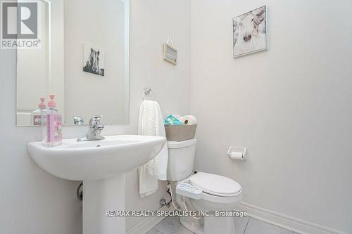 31 Tay Boulevard, Bradford West Gwillimbury, ON - Indoor Photo Showing Bathroom