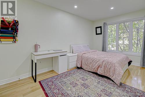 41 Davos Road, Vaughan, ON - Indoor Photo Showing Bedroom