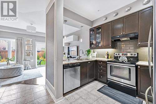 67 Boticelli Way, Vaughan, ON - Indoor Photo Showing Kitchen With Stainless Steel Kitchen