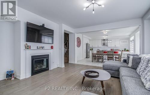 55 Marlene Johnston Drive, East Gwillimbury, ON - Indoor Photo Showing Living Room With Fireplace