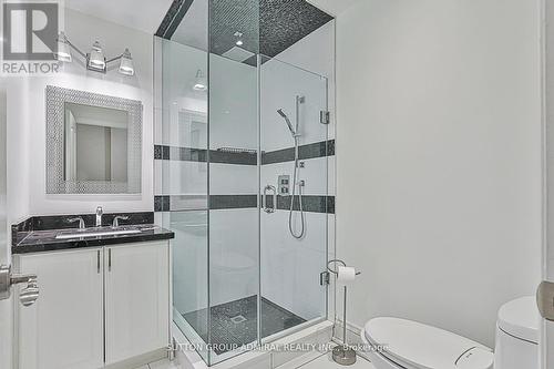 142 Larratt Lane, Richmond Hill, ON - Indoor Photo Showing Bathroom