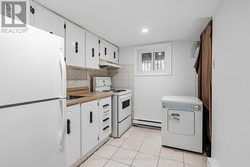 Bsmnt - 110 Gothic Avenue, Toronto, ON - Indoor Photo Showing Kitchen