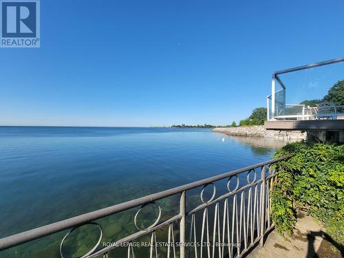 135 Lake Shore Drive, Toronto, ON - Outdoor