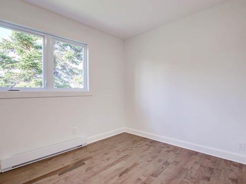 Bedroom - 203 Rue Desnoyers, Mont-Saint-Hilaire, QC - Indoor Photo Showing Other Room