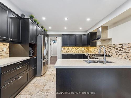 99 Kenpark Ave, Brampton, ON - Indoor Photo Showing Kitchen With Double Sink With Upgraded Kitchen