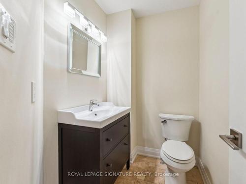 99 Kenpark Ave, Brampton, ON - Indoor Photo Showing Bathroom