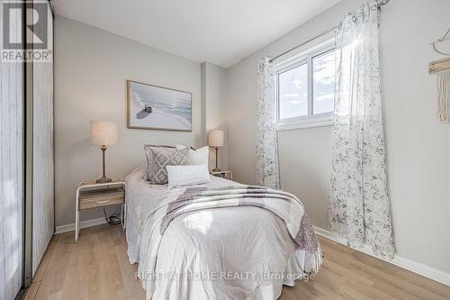 1513 Woodruff Crescent, Pickering (Amberlea), ON - Indoor Photo Showing Bedroom