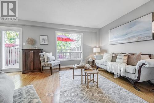 1513 Woodruff Crescent, Pickering (Amberlea), ON - Indoor Photo Showing Living Room