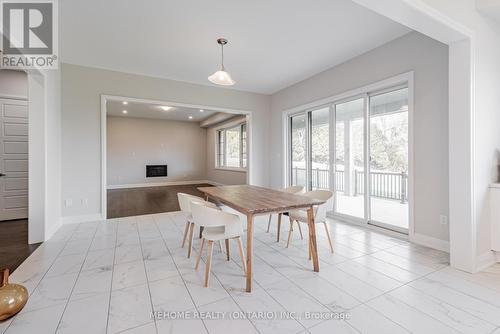 15 Kenneth Campbell Court, Aurora, ON - Indoor Photo Showing Dining Room