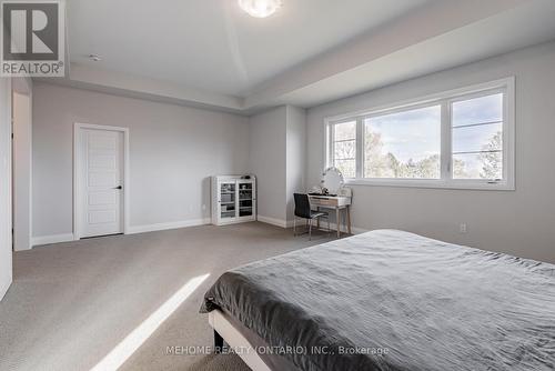 15 Kenneth Campbell Court, Aurora, ON - Indoor Photo Showing Bedroom