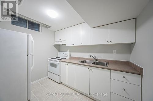 3 Sundown Court, Vaughan, ON - Indoor Photo Showing Kitchen With Double Sink