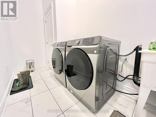 32 Amber Drive, Wasaga Beach, ON - Indoor Photo Showing Laundry Room