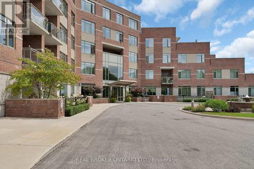 113 - 400 Romeo Street N, Stratford, ON - Outdoor With Facade