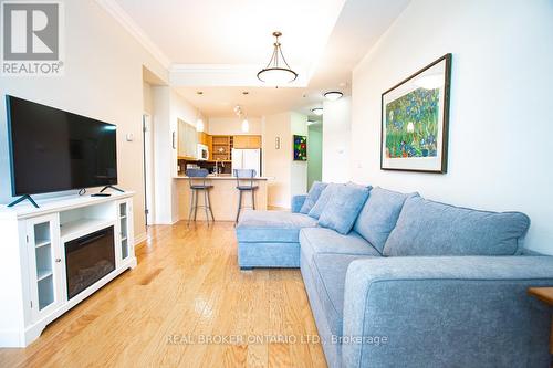 113 - 400 Romeo Street N, Stratford, ON - Indoor Photo Showing Living Room