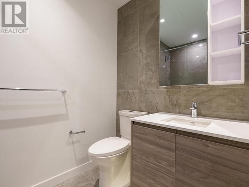 605 680 Quayside, New Westminster, BC - Indoor Photo Showing Bathroom