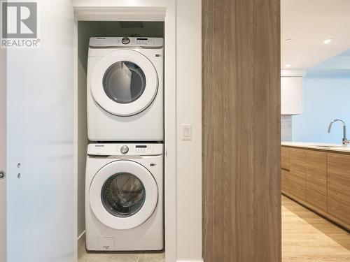 605 680 Quayside, New Westminster, BC - Indoor Photo Showing Laundry Room