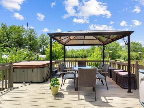 Terrasse - 49 Rue Taillefer, Grenville-Sur-La-Rouge, QC - Outdoor With Deck Patio Veranda With Exterior