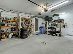 Garage - 