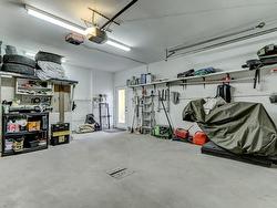 Garage - 