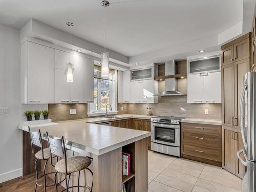 Cuisine - 23 Rue Des Mitrelles, Québec (Beauport), QC - Indoor Photo Showing Kitchen With Upgraded Kitchen