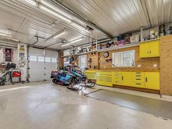 Garage - 