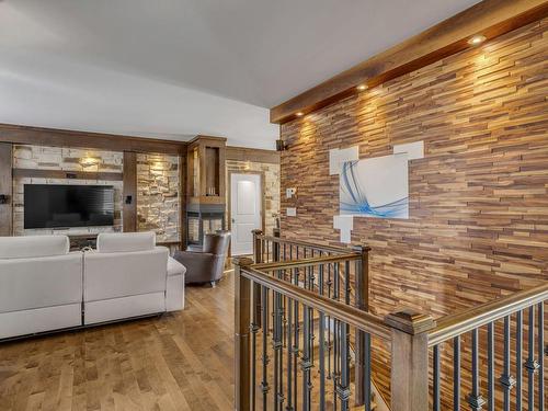 Salon - 23 Rue Des Mitrelles, Québec (Beauport), QC - Indoor Photo Showing Living Room With Fireplace