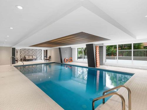 Pool - 1902-195 Ch. De La Côte-Ste-Catherine, Montréal (Outremont), QC - Indoor Photo Showing Other Room With In Ground Pool