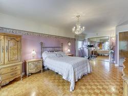 Master bedroom - 