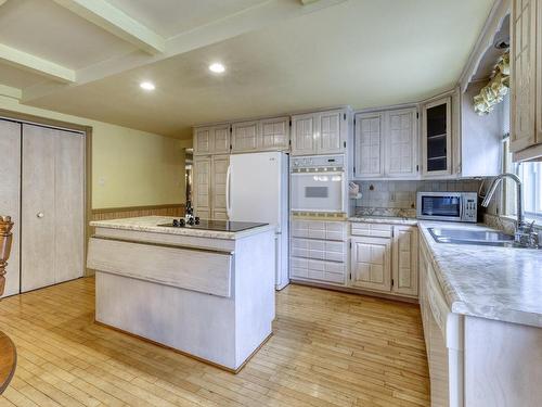 Cuisine - 139 Boul. De L'Assomption, Repentigny (Repentigny), QC - Indoor Photo Showing Kitchen With Double Sink