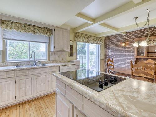 Cuisine - 139 Boul. De L'Assomption, Repentigny (Repentigny), QC - Indoor Photo Showing Kitchen With Double Sink