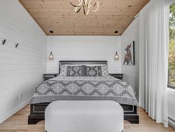 Master bedroom - 