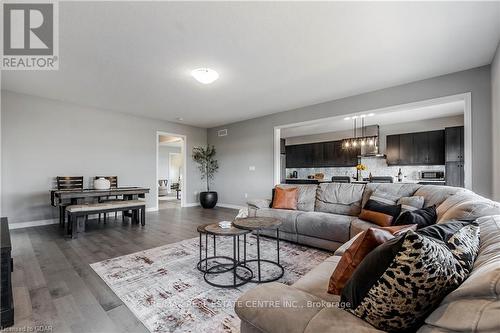 49 Keating Street, Guelph, ON - Indoor Photo Showing Living Room