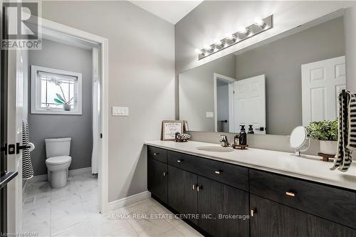 49 Keating Street, Guelph, ON - Indoor Photo Showing Bathroom