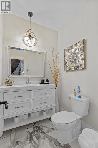 8 Carriage Lane, St. John'S, NL - Indoor Photo Showing Bathroom