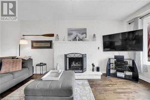 117 Olive Street, Grimsby, ON - Indoor Photo Showing Living Room With Fireplace