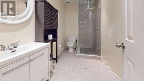 6944 Lisgar Drive, Mississauga, ON - Indoor Photo Showing Bathroom