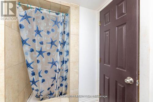 8 Bedford Crescent, Brampton, ON - Indoor Photo Showing Bathroom