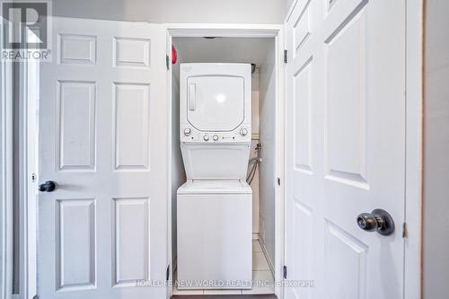 918 - 1485 Lakeshore Road E, Mississauga, ON - Indoor Photo Showing Laundry Room