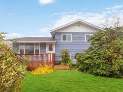 17 St Pauls Avenue  Herring Cove, NS B3V 1H6