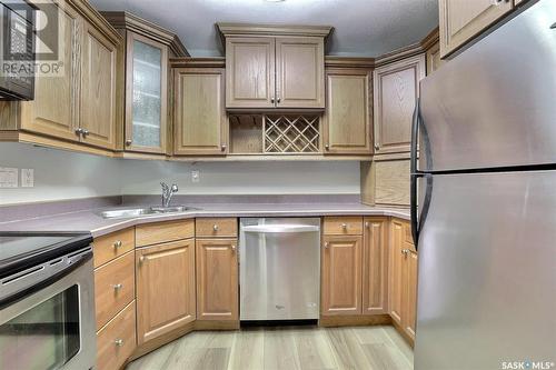 22 4341 Rae Street, Regina, SK - Indoor Photo Showing Kitchen