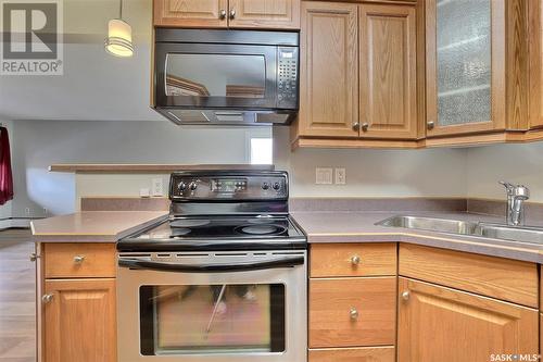 22 4341 Rae Street, Regina, SK - Indoor Photo Showing Kitchen