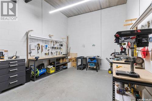 209 419 Nelson Road, Saskatoon, SK - Indoor Photo Showing Garage