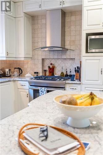 18537 Stonehouse Point Road, Cornwall, ON - Indoor Photo Showing Kitchen With Upgraded Kitchen