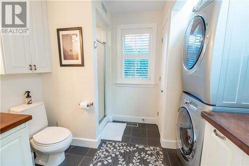 18537 Stonehouse Point Road, Cornwall, ON - Indoor Photo Showing Laundry Room