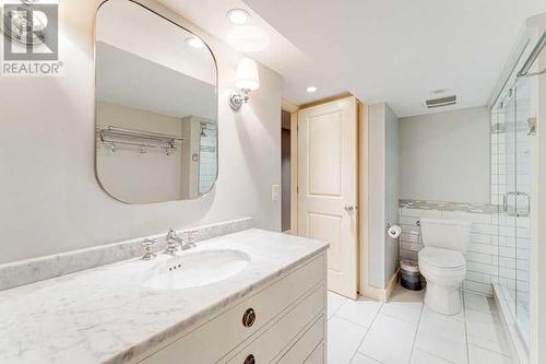 72 Canova Road Sw, Calgary, AB - Indoor Photo Showing Bathroom