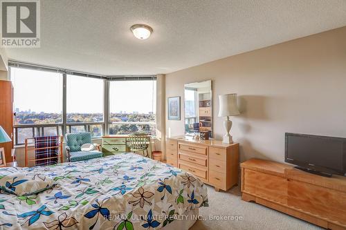 1120 - 138 Bonis Avenue, Toronto, ON - Indoor Photo Showing Bedroom