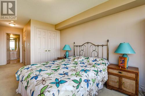 1120 - 138 Bonis Avenue, Toronto, ON - Indoor Photo Showing Bedroom