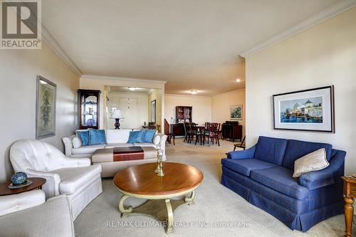 1120 - 138 Bonis Avenue, Toronto, ON - Indoor Photo Showing Living Room